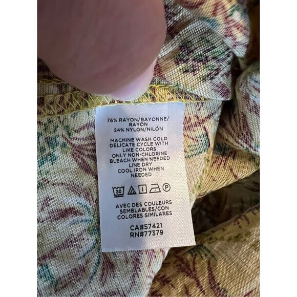 NWOT Ann Taylor Womens Blouse Size Small - Picture 3 of 3